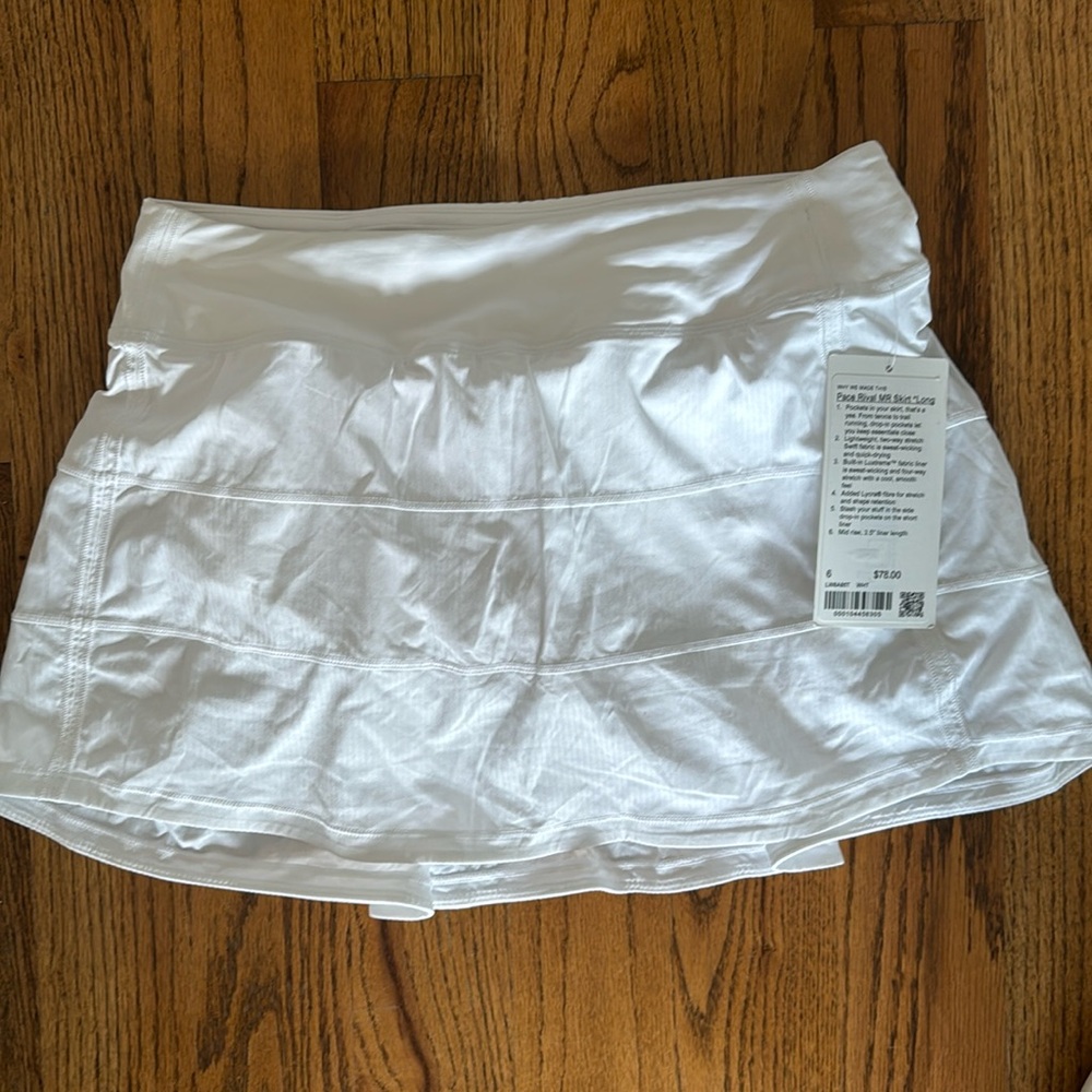 Lululemon Pace Rival MR Skirt *Long White Size 6 never worn! Tennis Skirt